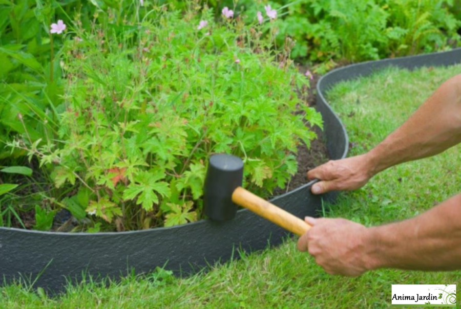 Bordure de jardin grise avec surface texturée, bordure semi-flexible