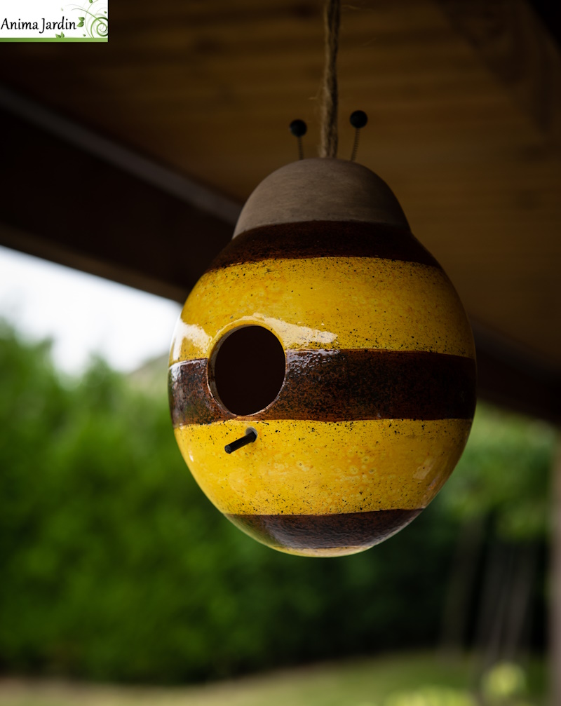 Nid d'oiseau en céramique abeille, H.17 cm, garden ID, Anima Jardin